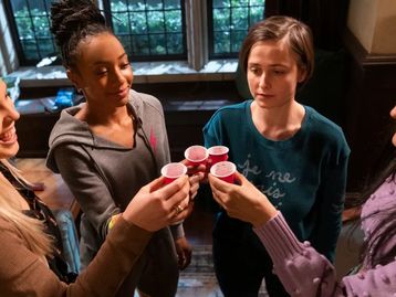 A Vida Sexual das Universitárias é renovada para 3ª temporada pela HBO
