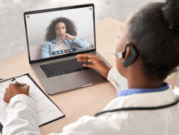 Skype traduz conversas em tempo real com a própria voz da pessoa
