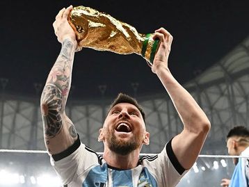 Post de Messi com taça da Copa é o mais curtido no Instagram