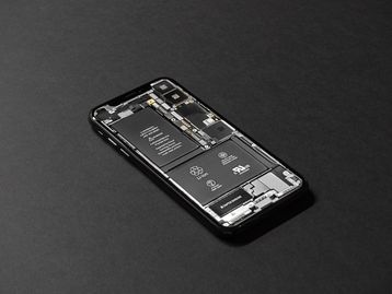 Europa quer facilitar troca de baterias de celulares e notebooks
