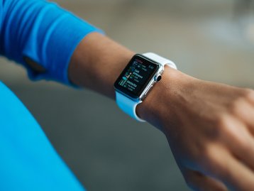 Processo diz que Apple Watch não funciona bem em tons escuros de pele