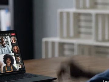 Lenovo lança notebooks com telas giratórias e expansão via módulo