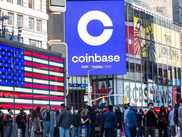 Coinbase demite quase mil funcionários e culpa 'atores sem escrúpulos'