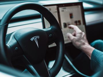 Tesla investirá R$ 3,7 bilhões para ampliar fábrica no Texas