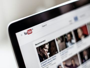 YouTube vai revisar política que desmonetiza vídeos com palavrões