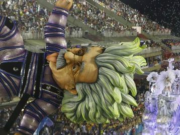 Carnaval: 8 vezes que a tecnologia foi foco nas escolas de samba