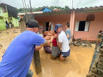 Veja como ajudar as vítimas das fortes chuvas no litoral de SP