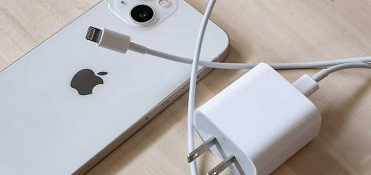 iPhone 15 com USB-C que limita carga em cabo falso tem rumor reforçado