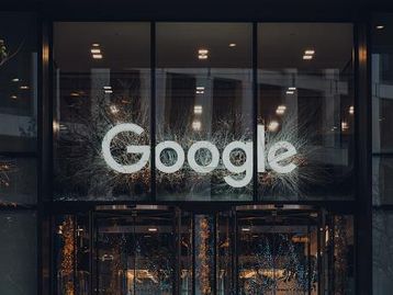 Executivos do Google dizem que IA Bard não é apenas um motor de busca