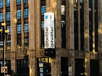 Twitter: veja como está o clima na empresa após demissões e erros