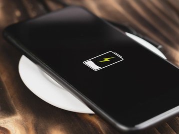 Veja os 10 melhores carregadores sem fio de 2023