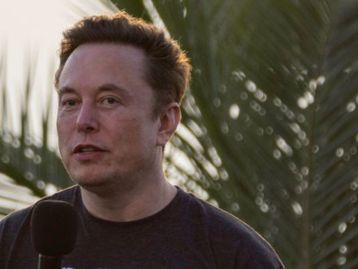 Elon Musk abriu OpenAI para ser diferente do Google