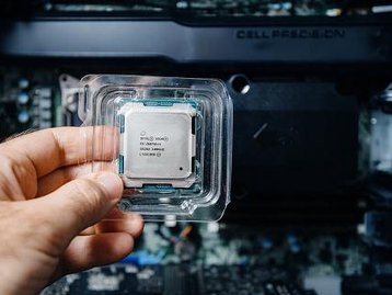 CPUs Intel estão vulneráveis a novo tipo de ataque cibernético