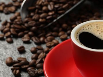 A ciência por de trás do sal no café