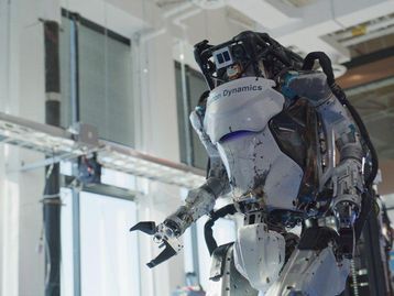 Boston Dynamics nega vídeo do TikTok com suposto robô de combate
