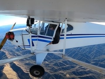 Youtuber confessa ter batido avião para viralizar e pode ser preso