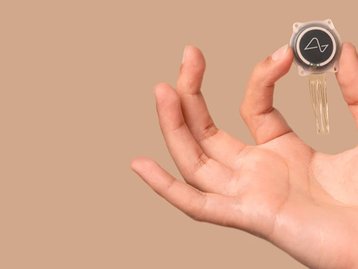 Neuralink: Elon Musk agora pode implantar chip de IA em cérebro de humanos