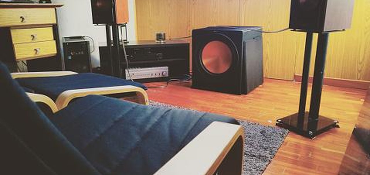 Aparelho de som com subwoofer: o que é e pra quem é indicada?