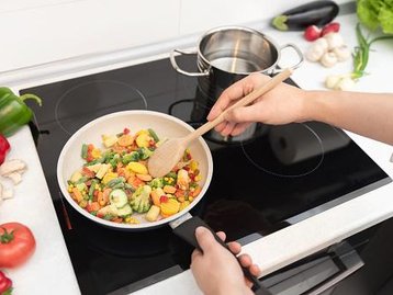 Qual a diferença entre o cooktop elétrico e o por indução?