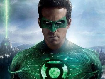 10 péssimos filmes de heróis com melhor bilheteria que Flash