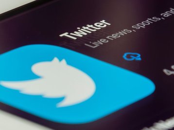 Elon Musk aplica limitação temporária de leitura no Twitter