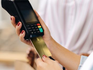 Como escolher a melhor maquininha de cartão para o seu negócio?