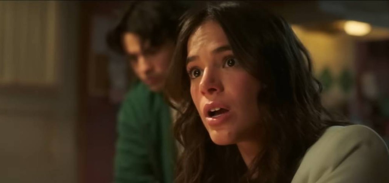 Besouro Azul: Bruna Marquezine e muita ação marcam trailer do filme