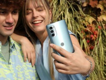 Moto G62 vs Moto G60: saiba o que muda entre os modelos