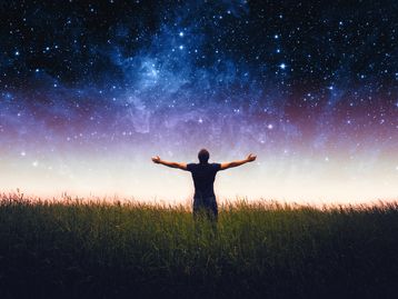 É possível ser imortal? Descubra o que é a teoria da Imortalidade Quântica