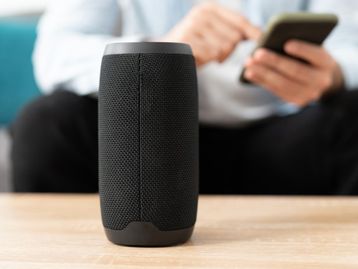 Produtos de áudio em promoção: JBL, Samsung, LG e outras marcas com até 35% off