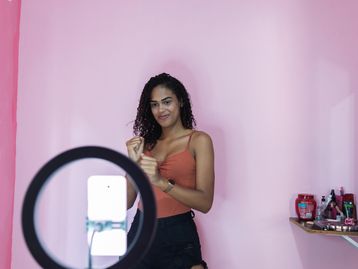 YouTube Shorts ganha 6 novos recursos para concorrer com TikTok