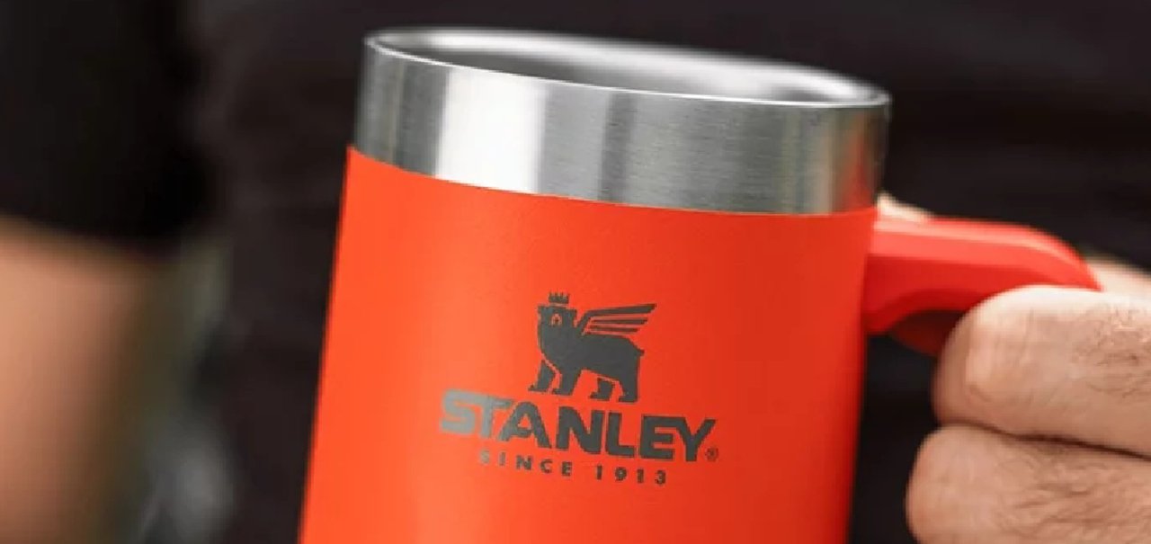 Caneca Stanley na promoção: último dia para comprar 2 e pagar somente 1