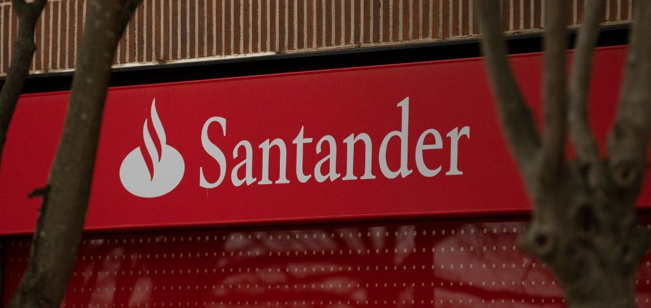 Efeito Pix: banco Santander começa a desativar transferências por DOC