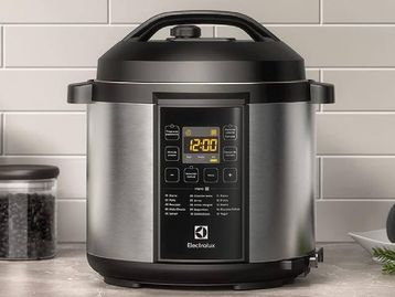 Panela de pressão elétrica: 5 vantagens de ter esse item na cozinha