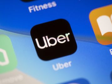 Uber é condenada a contratar todos motoristas no Brasil e a indenização de R$ 1 bilhão