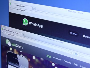 Como postar story no WhatsApp Web?
