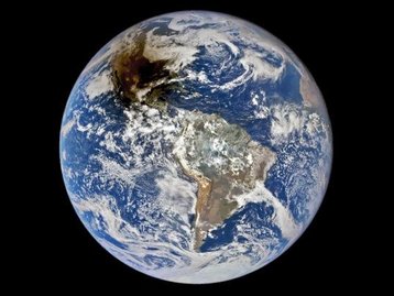NASA mostra imagens do eclipse solar anular feitas do espaço