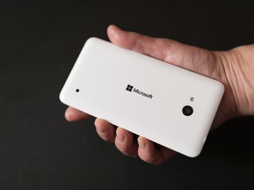 Abandonar o Windows Phone foi um erro, admite Satya Nadella, CEO da Microsoft