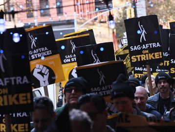 Greve dos atores termina após acordo envolvendo streaming e IA