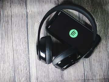 Spotify irá usar IA do Google para melhorar a recomendação de conteúdo 