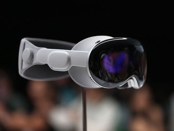 Apple Vision Pro sofre novo atraso e só deve ser lançado em março