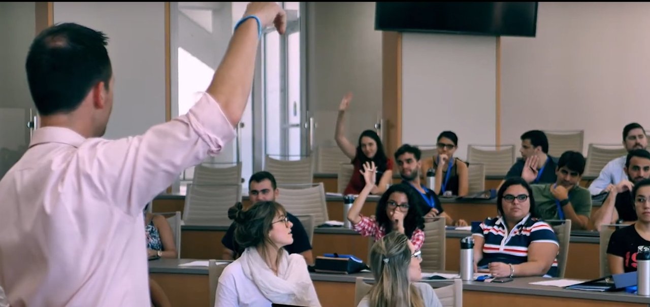 Carreira: universidade nos EUA oferece bolsa de estudo até 100%