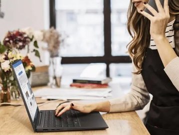 Lenovo lança notebooks com os novos chips Intel Core Ultra e IA