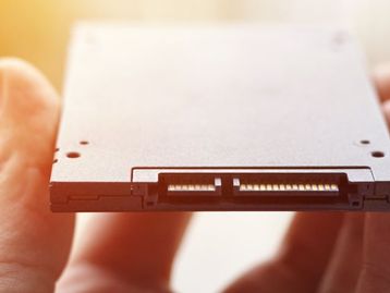 Preços de SSDs devem subir até 50% em 2024, segundo relatório