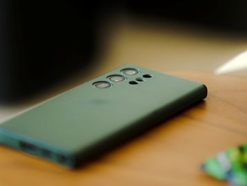 Samsung confirma volta de proteção contra burn-in no Android 14