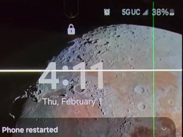 Galaxy S24 Ultra: usuários relatam falha que gera linha verde na tela