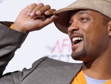 Will Smith zomba de vídeo gerado por IA em que aparece comendo espaguete