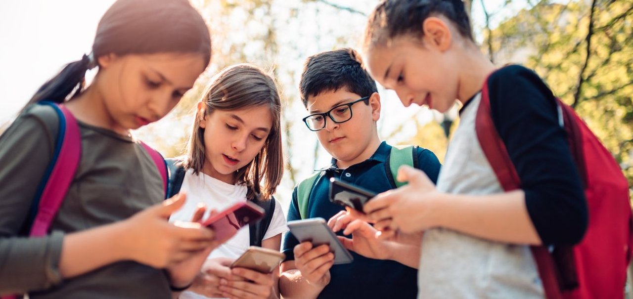 CCJ aprova projeto de lei que protege crianças e adolescentes na internet