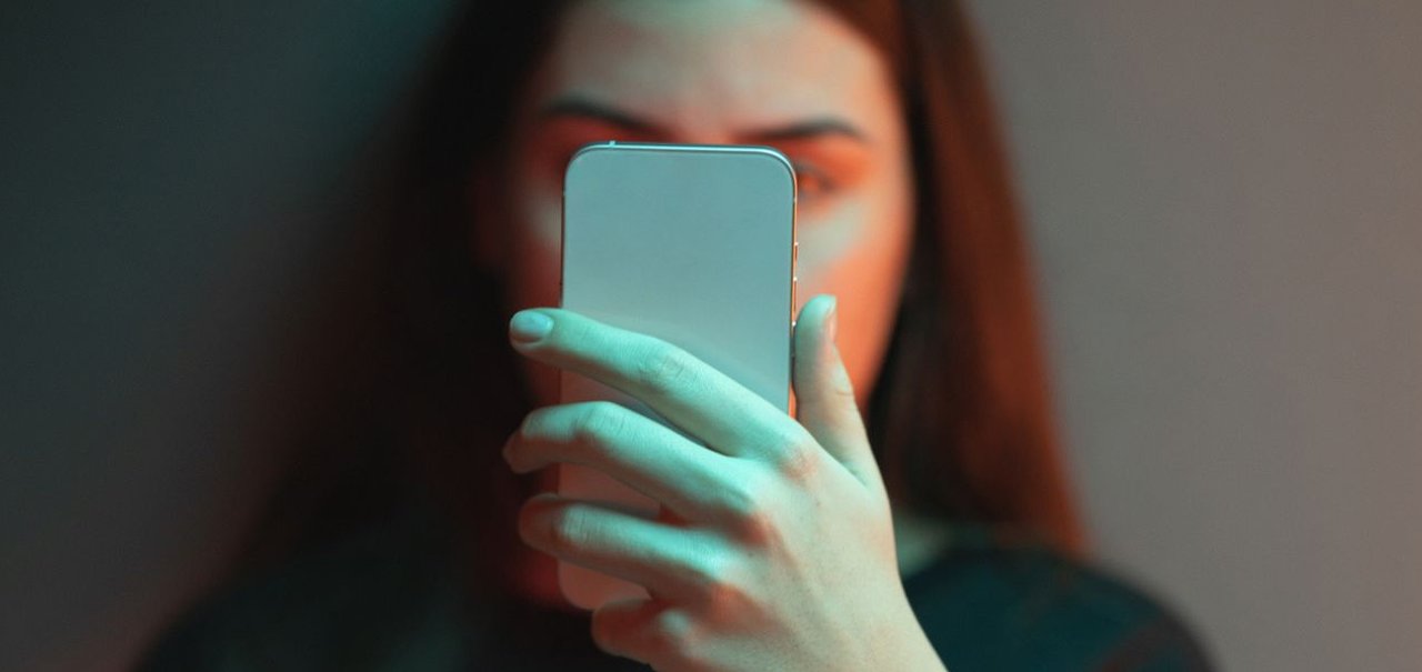 Câmara aprova PL que aumenta pena de crimes com uso de IA contra mulheres