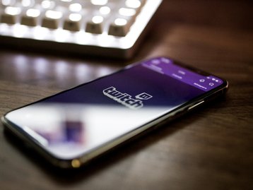 Twitch proíbe lives que focam em partes íntimas por muito tempo